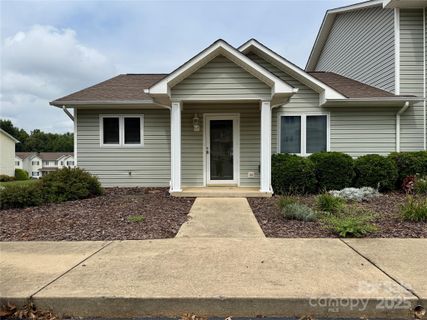 3368 White Oak Court sold home in White Oak Manor, Claremont, NC