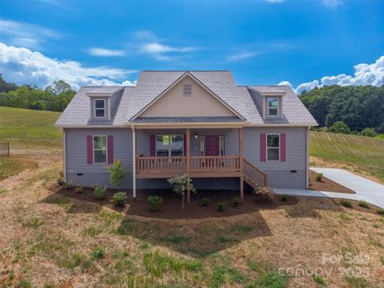 34 Kingston Street sold home in Scenic Ridge, Franklin, NC