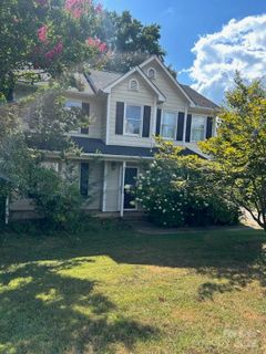 577 Tryon Place sold home in Governors Square, Gastonia, NC