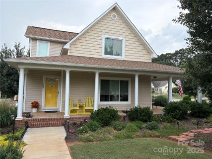 139 Valencia Lane sold home in Olde Statesville, Statesville, NC