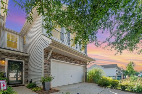 421 Tayberry Lane sold home in Pikeview Place, Fort Mill, SC