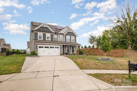 4531 Falls Lake Drive sold home in Park View Estates, Concord, NC