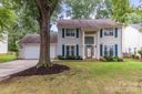 8308 Woodford Bridge Drive sold home in Charlotte, SC
