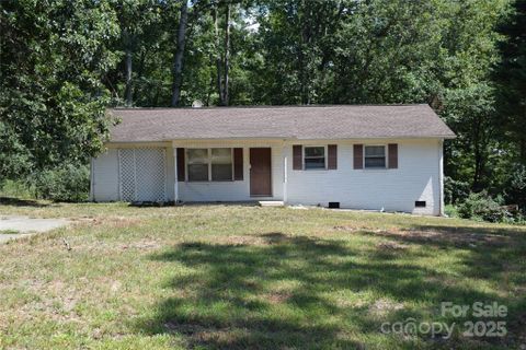 111 Mary Ann Road sold home in White Rock, Grover, NC
