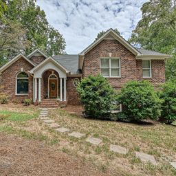 11902 Mountain Crest Circle