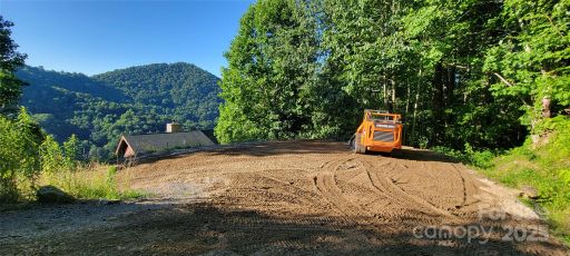 33 Destination Drive active home in Linson Ridge, Waynesville, NC
