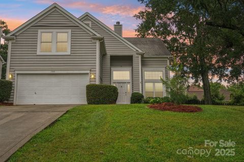 15123 Rothesay Drive sold home in Edinburgh, Charlotte, NC