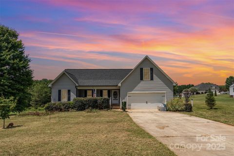 409 Delview Drive sold home in Dewey Beam Estates, Cherryville, NC