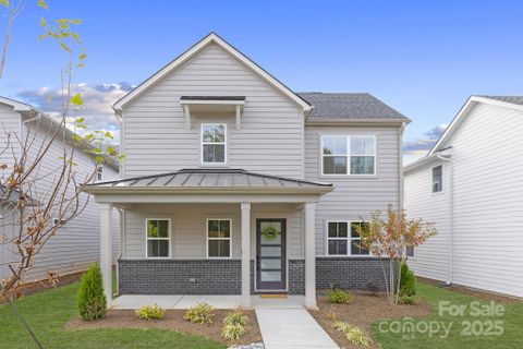 15609 Northcross Drive active home in Lachlan Park, Huntersville, NC