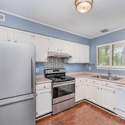 3001 Heathstead Place