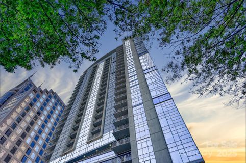 333 W Trade Street sold home in Trademark, Charlotte, NC