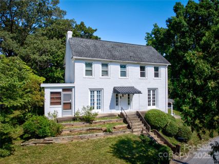 213 Forest Hill Drive
