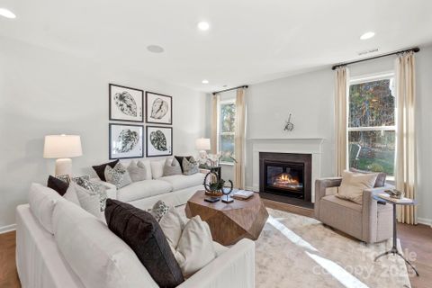 11921 Casabella Drive