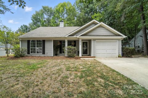 506 Lisa Carol Drive sold home in Foxmoor, Mooresville, NC