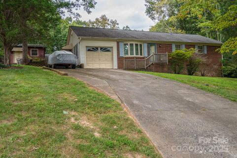 4007 Brookstone Court sold home in Silverstone, Gastonia, NC