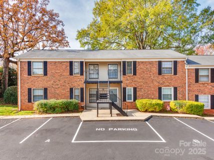 5903 Quail Hollow Road sold home in Quail Hill, Charlotte, NC