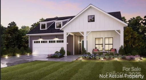 7425 Purple Martin Way pending home in The Courtyards At Quail Park, Mint Hill, NC