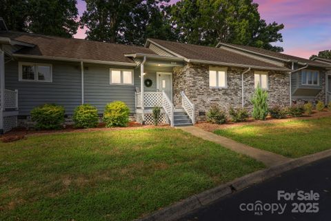 502 Wellington Hills Circle