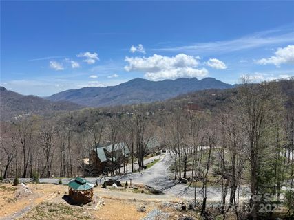 164 Ridgeline Drive sold home in The Reserve, Sugar Mountain, NC