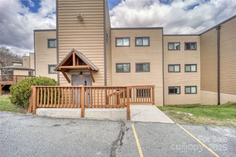 105 Sugar Ski Drive sold home in Sugar Ski & Country Club, Banner Elk, NC