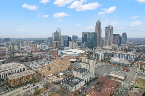 505 E 6th Street