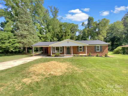 301 Briarcliff Drive sold home in Briarcliff, Kannapolis, NC