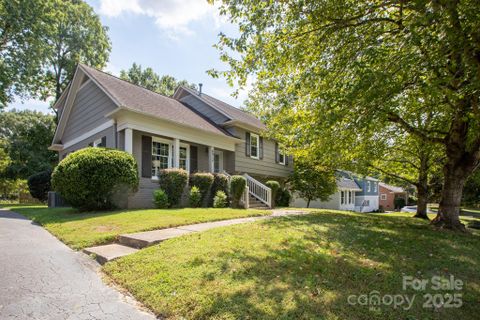 6917 Lancer Drive