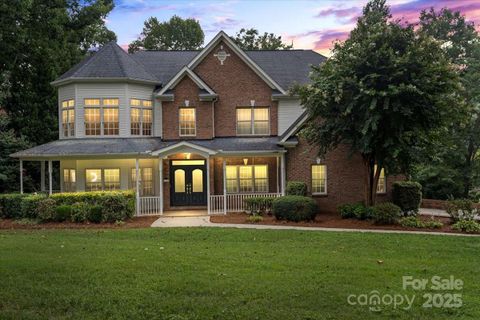124 Sienna Lane sold home in Pinnacle Shores, Mooresville, NC