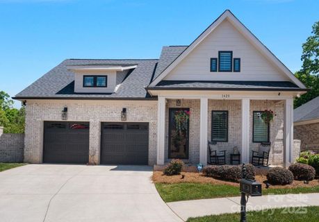 1428 Spring Ridge Lane