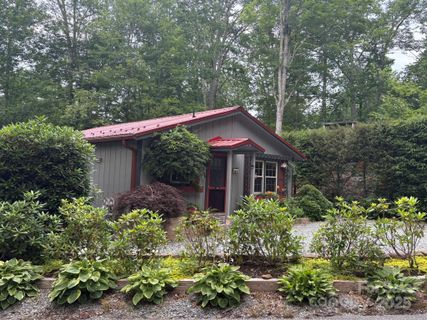 527 Windridge Road
