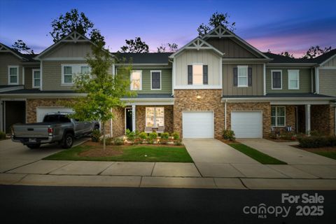 7066 Heron Rookery Way sold home in Redwood Rookery At The Vineyards, Charlotte, NC