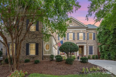 8916 Heydon Hall Circle sold home in Heydon Hall, Charlotte, NC