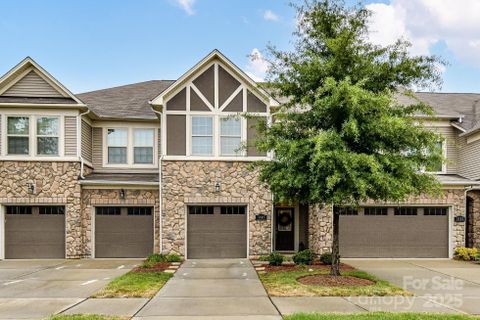 5663 Garrow Glen Road sold home in Stonehaven At Berewick, Charlotte, NC