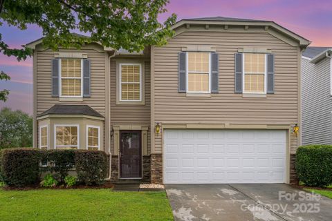 696 Bright Orchid Avenue