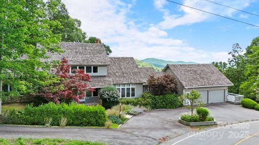 1860 Hickory None sold home in Hound Ears, Boone, NC