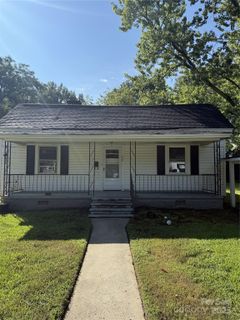 208 Columbia Avenue