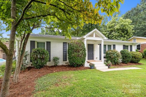 3207 Edsel Place