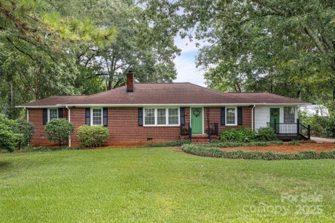 2017 Lynn Circle sold home in Matthews Estates, Rock Hill, SC