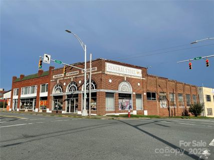 736 S Main Street