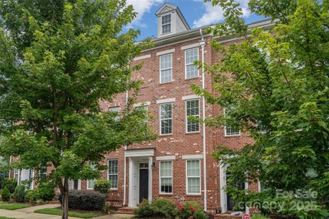 9444 Kings Parade Boulevard sold home in Arysley Townhomes, Charlotte, NC