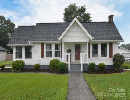 2004 Pennsylvania Avenue sold home in Royal Oaks, Kannapolis, NC