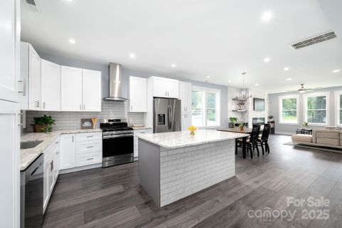 1 Jennlynn Drive