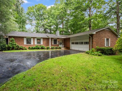 845 Greenwood Drive sold home in Dellwood, Hendersonville, NC