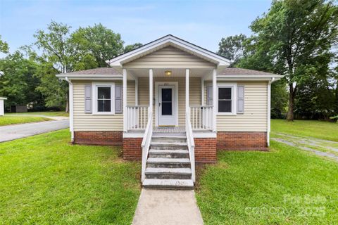 201 Sacco Street sold home in Lincoln Park, Belmont, NC