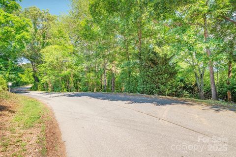 99999 Yost Street sold home in Hunters Ridge, Weaverville, NC