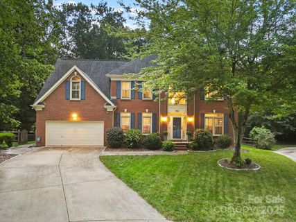 402 Clairview Lane