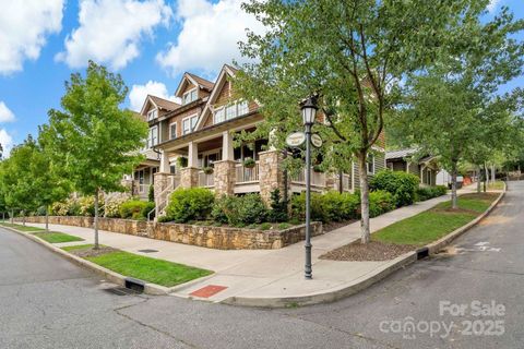 14 Fitzgerald Road sold home in Cheshire, Black Mountain, NC