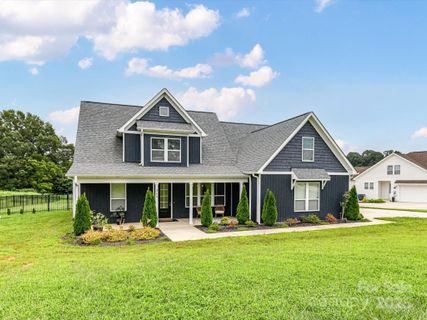 215 Lone Pine Road sold home in Carson Creek, Statesville, NC