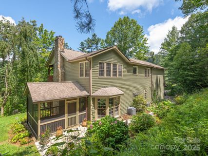 12 Sunny Ridge Drive sold home in Sunny Ridge Estates, Asheville, NC