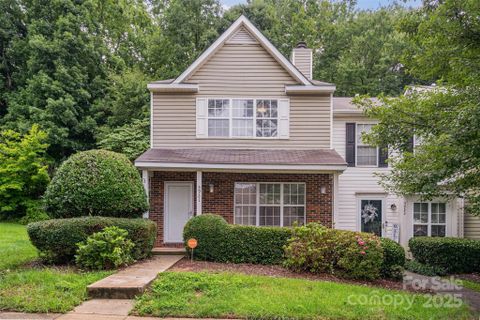 5921 Cougar Lane